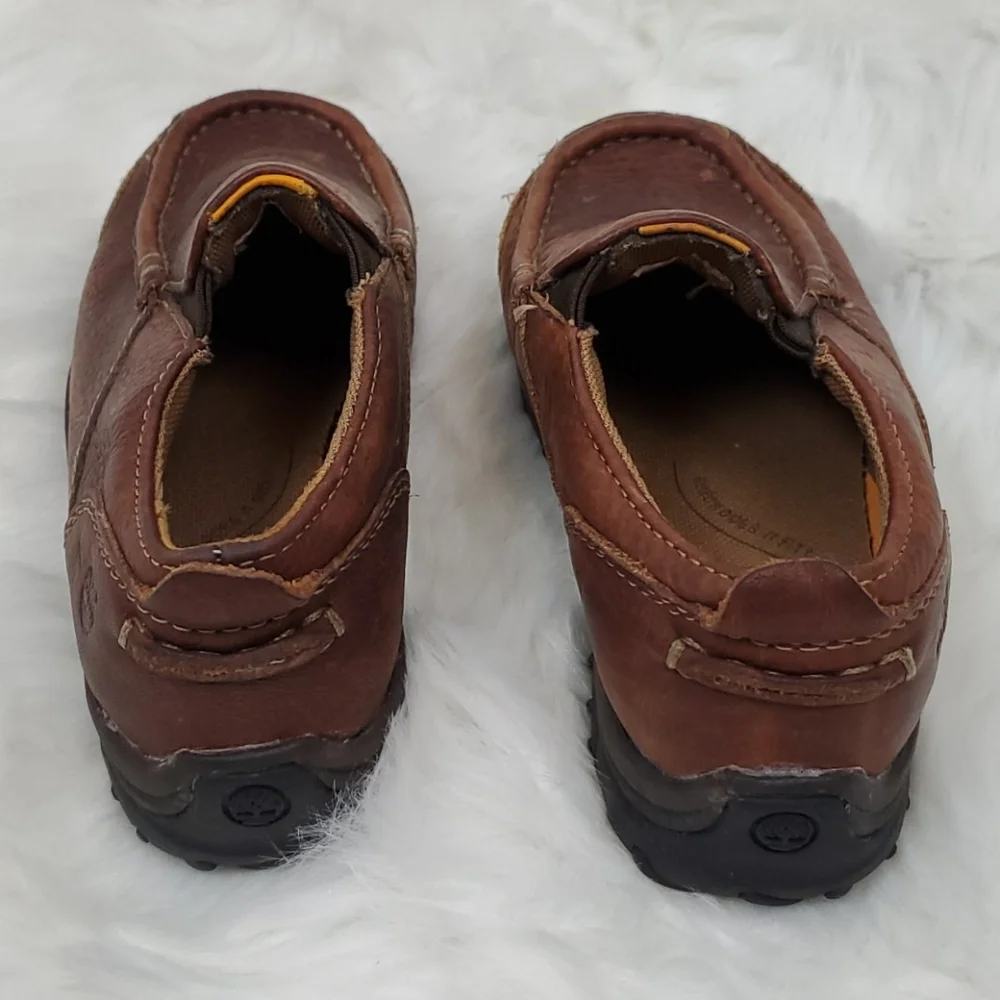 Timberland brown leather boy slip on shoes size 11